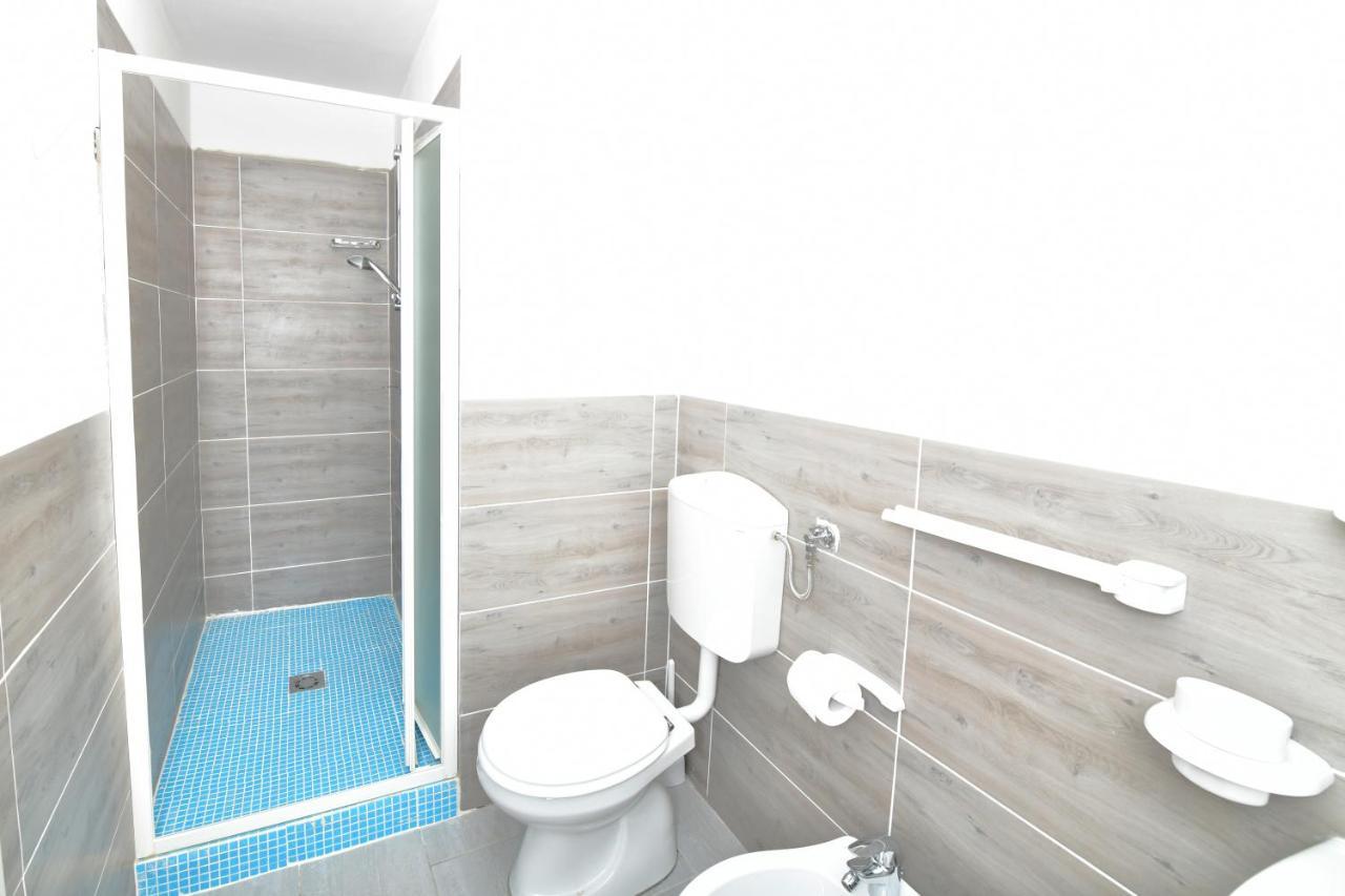 A San Lazzaro Rooms ซานลาซโซโร ดี ซาเวนา ภายนอก รูปภาพ